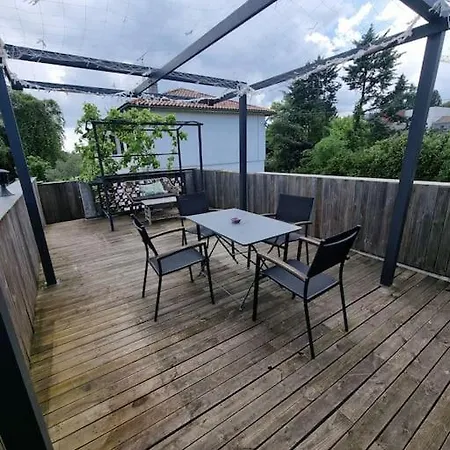 Charmant T2 Climatise, Grande Terrasse, Parking * فييُناف دورنو